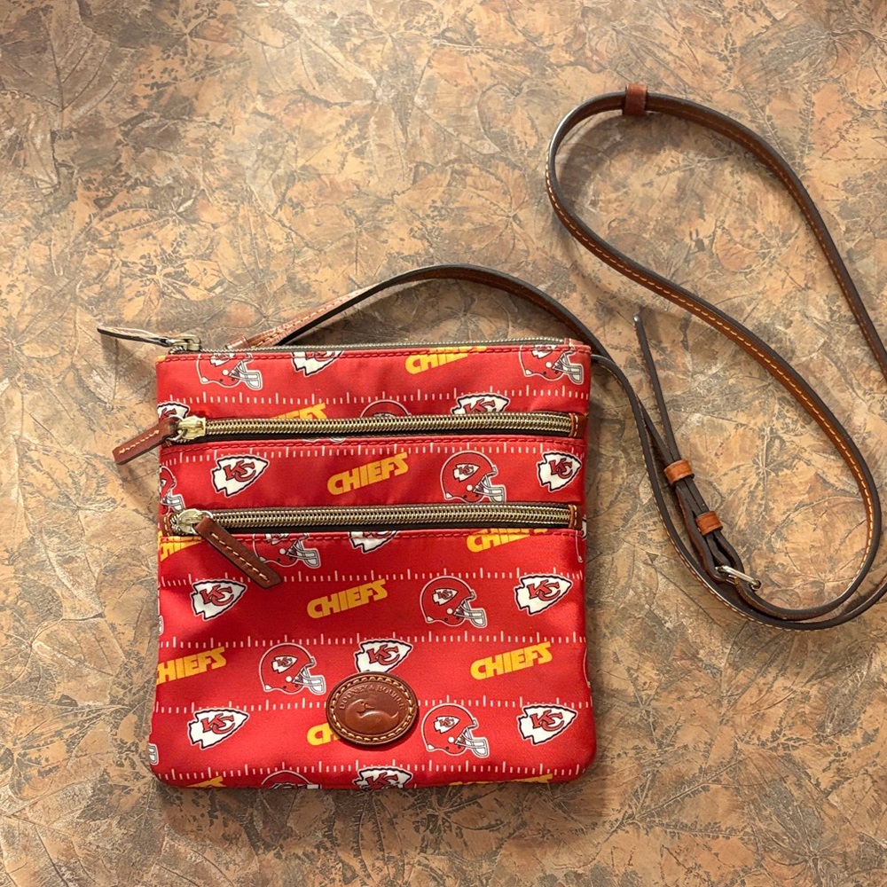 Dooney & Bourke | NFL Chiefs Triple Zip Crossbody Bag